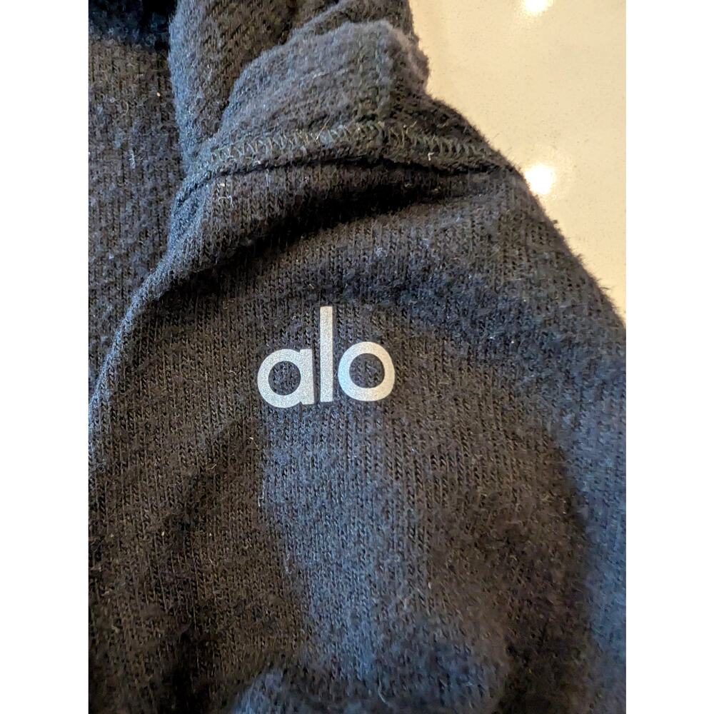 Alo Yoga Black Pullover Funnel Neck Sweatshirt Fuzzy Texture Size Medium Workout - Picture 3 of 7